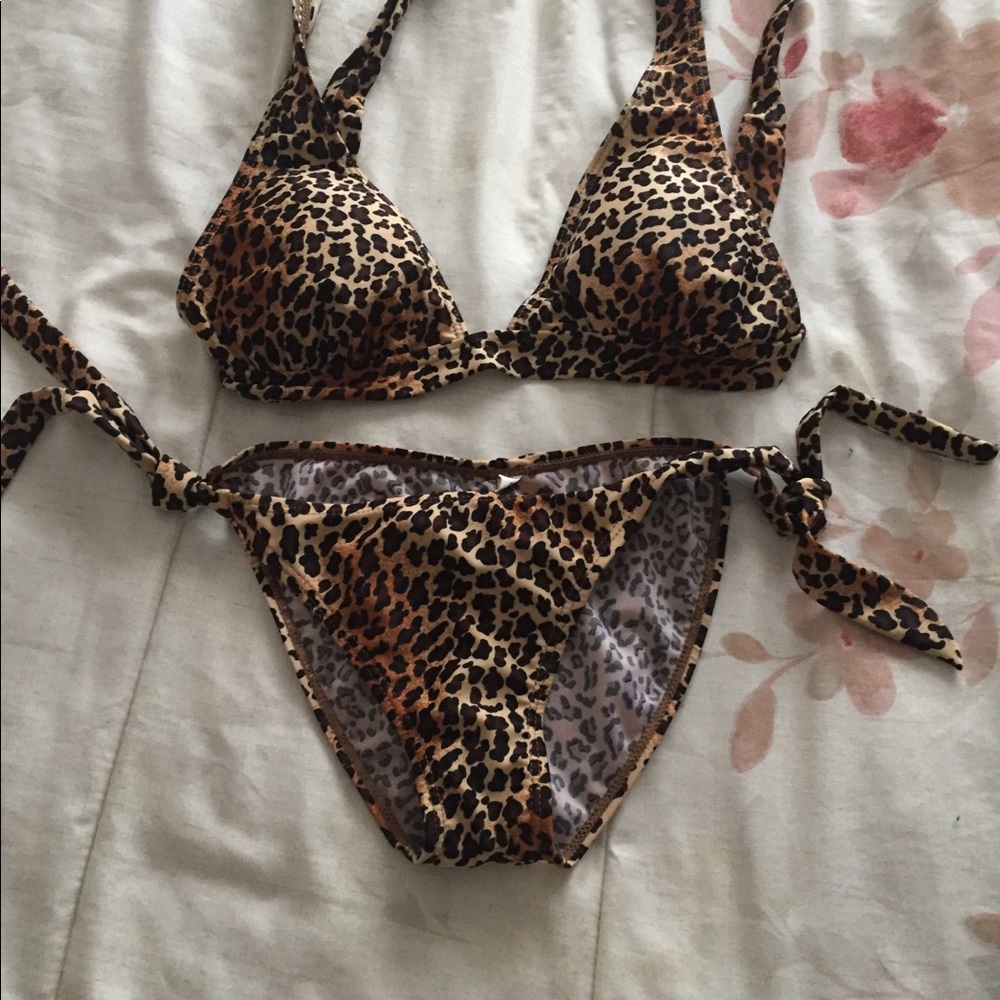 Cheetah bikini